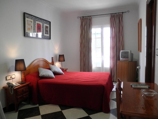 Imagen de la habitación del Hotel Oasis, Conil de la Frontera. Foto 7