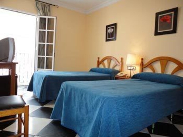 Imagen de la habitación del Hotel Oasis, Conil de la Frontera. Foto 8