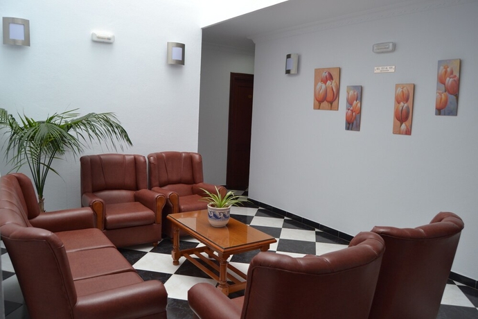 Imagen de los interiores del Hotel Oasis, Conil de la Frontera. Foto 19