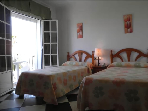 Imagen de la habitación del Hotel Oasis, Conil de la Frontera. Foto 11