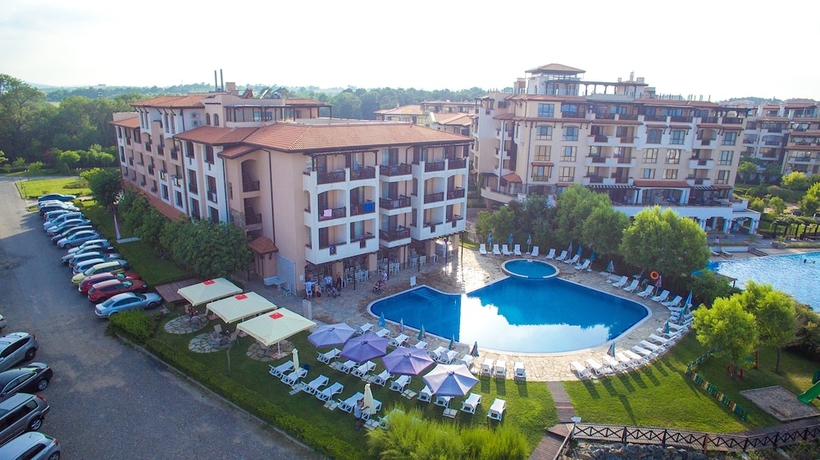 Imagen de la piscina del Hotel Oasis Del Mare. Foto 17