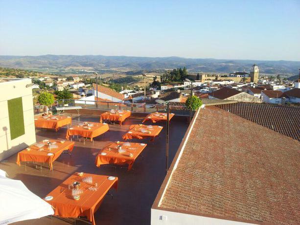 Imagen general del Hotel Oasis Familiar. Foto 3