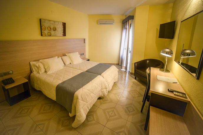 Imagen general del Hotel Oasis Familiar. Foto 11