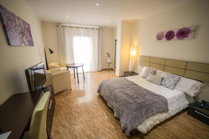 Imagen general del Hotel Oasis Familiar. Foto 12