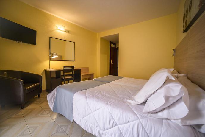 Imagen general del Hotel Oasis Familiar. Foto 13