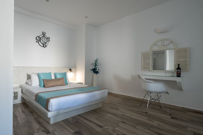 Imagen de la habitación del Hotel Oasis, Fira. Foto 5