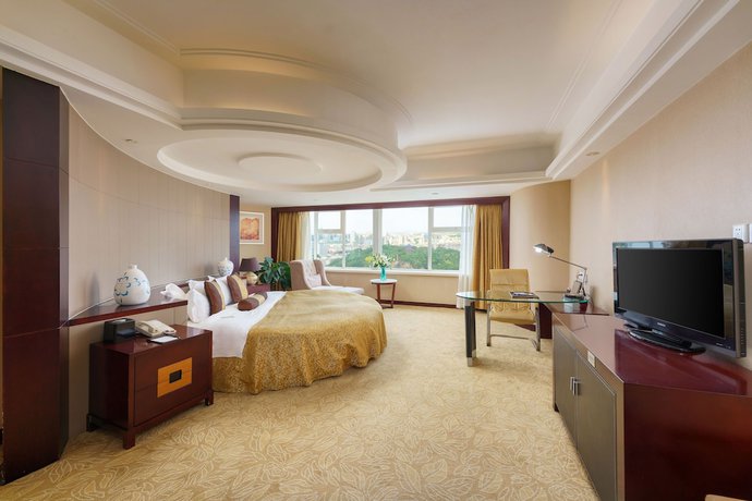 Imagen de la habitación del Hotel Oasis Grand Hotel. Foto 6