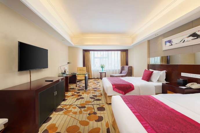 Imagen de la habitación del Hotel Oasis Grand Hotel. Foto 7