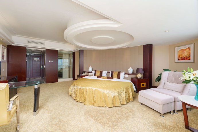 Imagen de la habitación del Hotel Oasis Grand Hotel. Foto 16