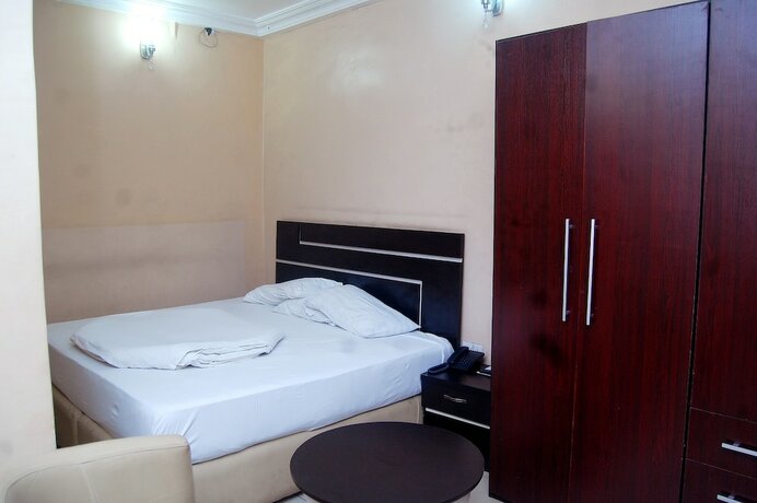 Imagen de la habitación del Hotel Oasis Green Garden. Foto 14