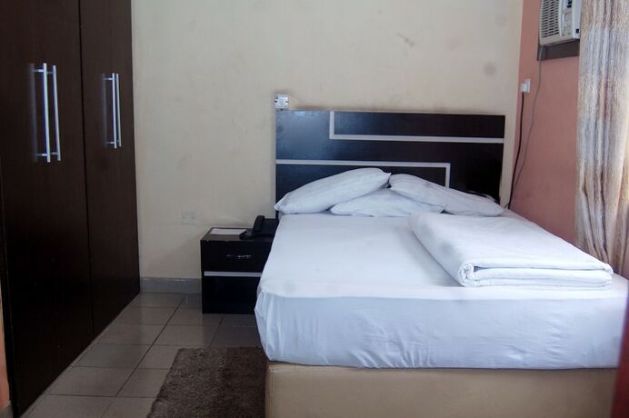 Imagen de la habitación del Hotel Oasis Green Garden. Foto 17