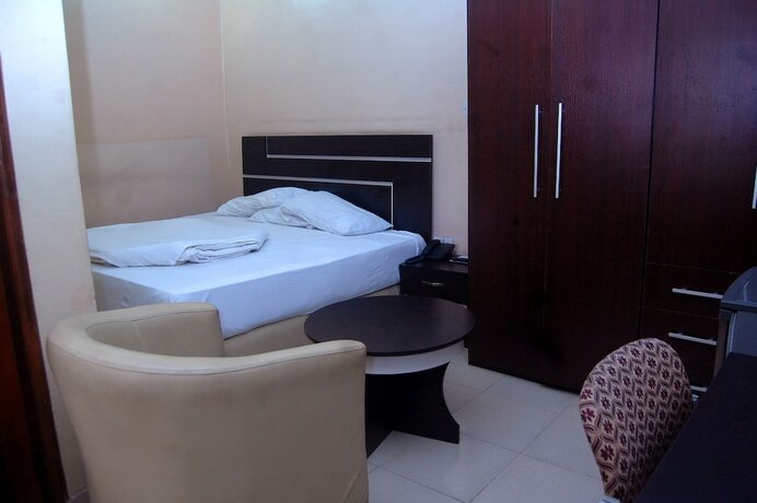 Imagen de la habitación del Hotel Oasis Green Garden. Foto 20