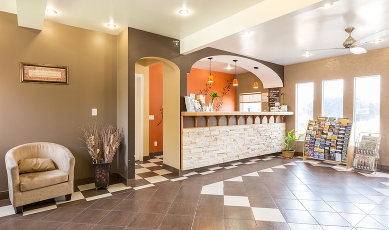 Imagen de los interiores del Hotel Oasis Inn, Kelowna. Foto 18