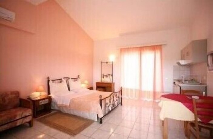 Imagen de la habitación del Hotel Oasis, Kalo Nero. Foto 4