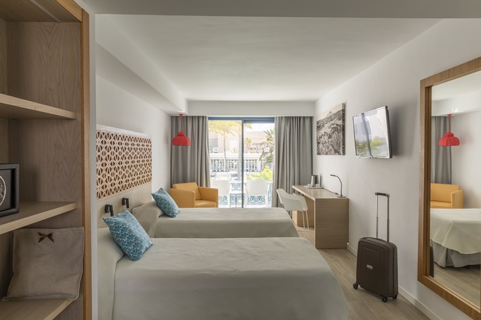 Imagen general del Hotel Oasis Lanz Beach Mate. Foto 16