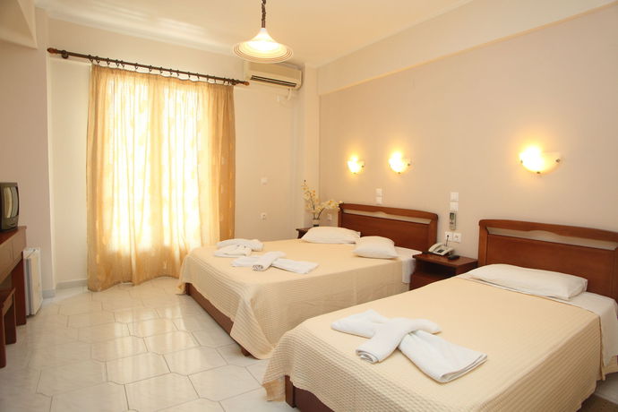 Imagen general del Hotel Oasis, Léucade. Foto 2