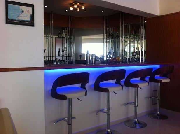 Imagen del bar/restaurante del Hotel Oasis, Léucade. Foto 6