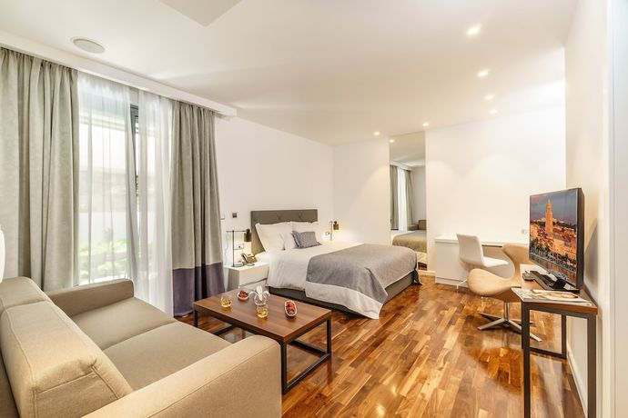 Imagen de la habitación del Hotel Oasis Life. Foto 7