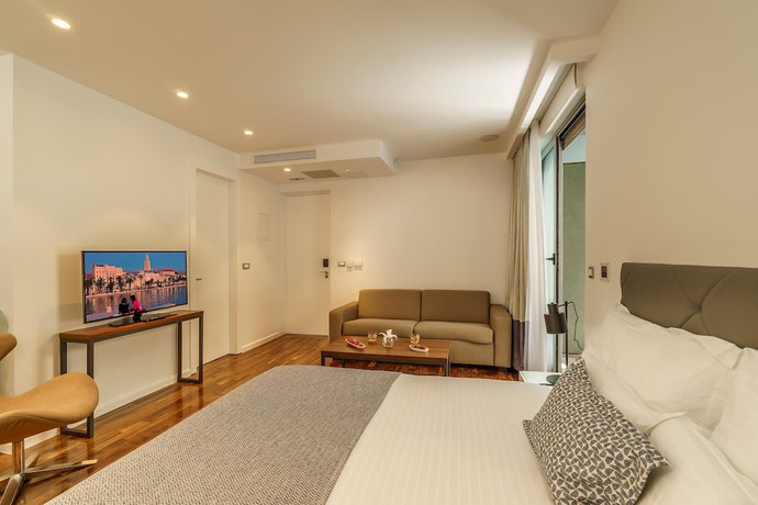 Imagen de la habitación del Hotel Oasis Life. Foto 13