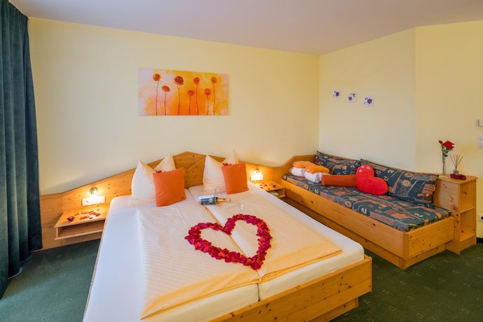 Imagen de la habitación del Hotel Oasis Loipersdorf. Foto 13