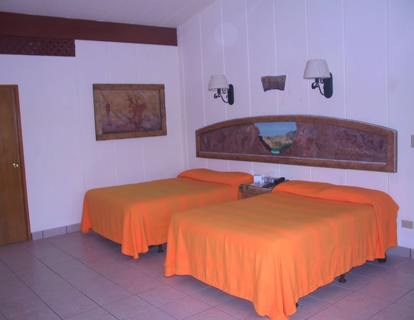 Imagen de la habitación del Hotel Oasis, Loreto. Foto 3