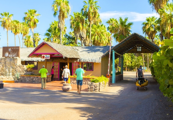 Imagen de los interiores del Hotel Oasis, Loreto. Foto 15