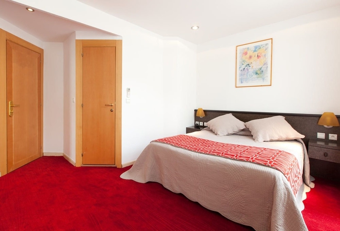 Imagen de la habitación del Hotel Oasis, Niza. Foto 7