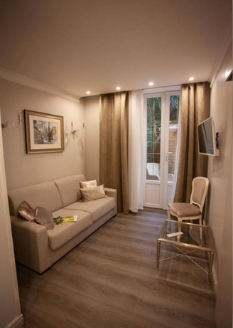 Imagen de la habitación del Hotel Oasis, Niza. Foto 9