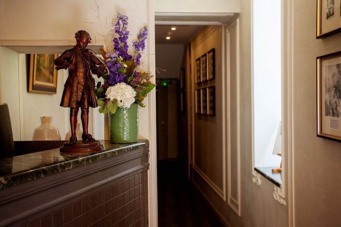 Imagen de los interiores del Hotel Oasis, Niza. Foto 18