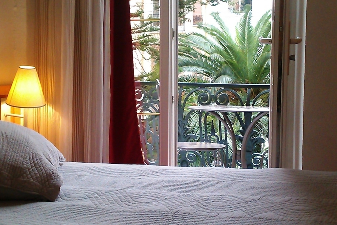 Imagen de la habitación del Hotel Oasis, Niza. Foto 15