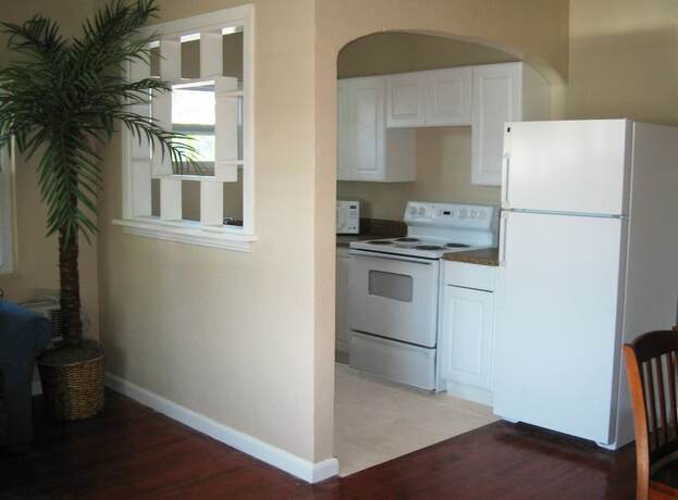 Imagen de la habitación del Hotel Oasis Palms Resort. Foto 5