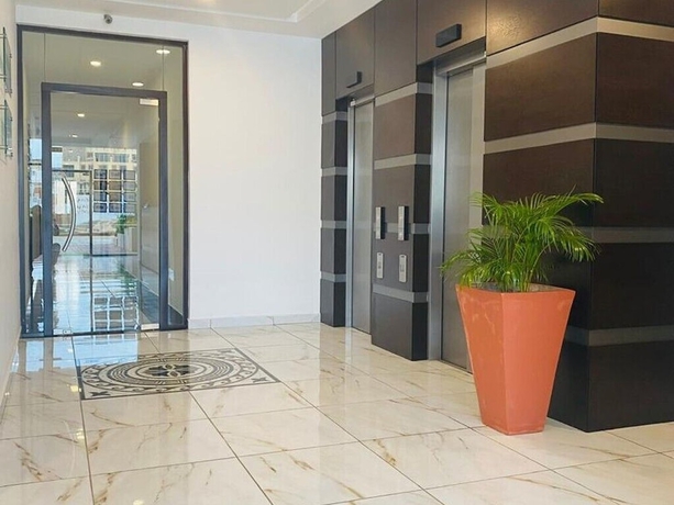 Imagen de los interiores del Hotel Oasis Park Residence. Foto 19