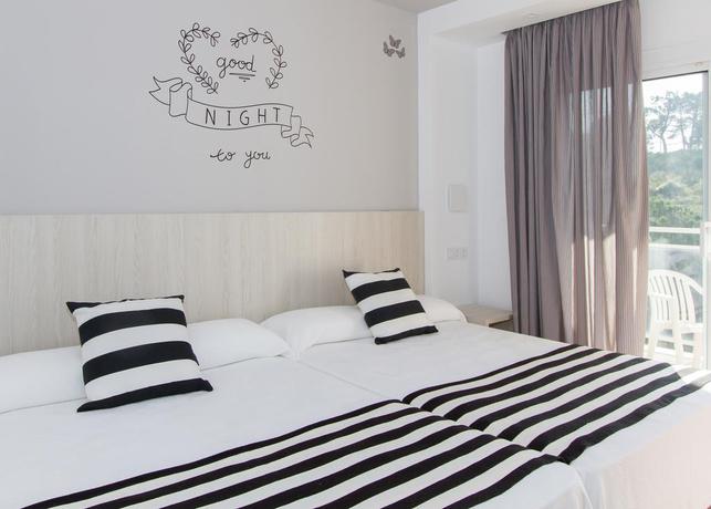 Imagen de la habitación del Hotel Oasis Park Splash. Foto 8