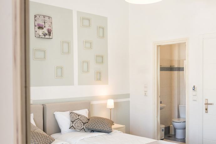 Imagen de la habitación del Hotel Oasis, Paros Ciudad. Foto 10