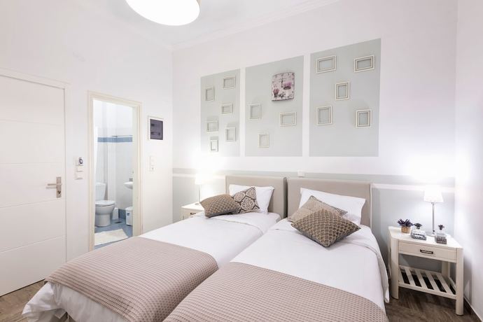 Imagen de la habitación del Hotel Oasis, Paros Ciudad. Foto 15