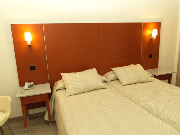 Imagen de la habitación del Hotel Oasis Plaza, Benidorm Centro. Foto 6