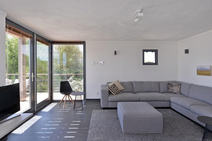 Imagen de la habitación del Hotel Oasis Punt-West and Beach Resort. Foto 4