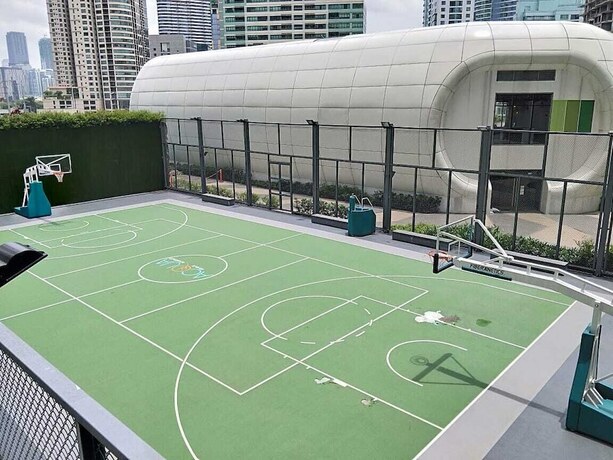 Imagen general del Hotel Oasis Regency at Acqua Livingstone near Rockwell. Foto 17