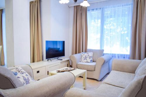 Imagen de la habitación del Hotel Oasis Resort and Spa. Foto 9