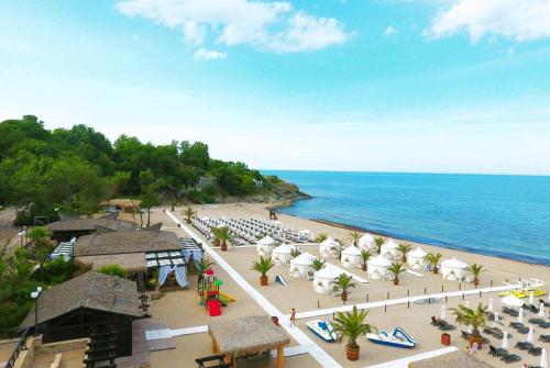 Imagen general del Hotel Oasis Resort and Spa. Foto 3