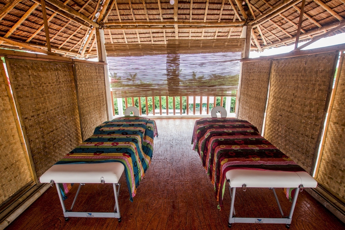 Imagen de los interiores del Hotel Oasis Resort and Spas. Foto 16