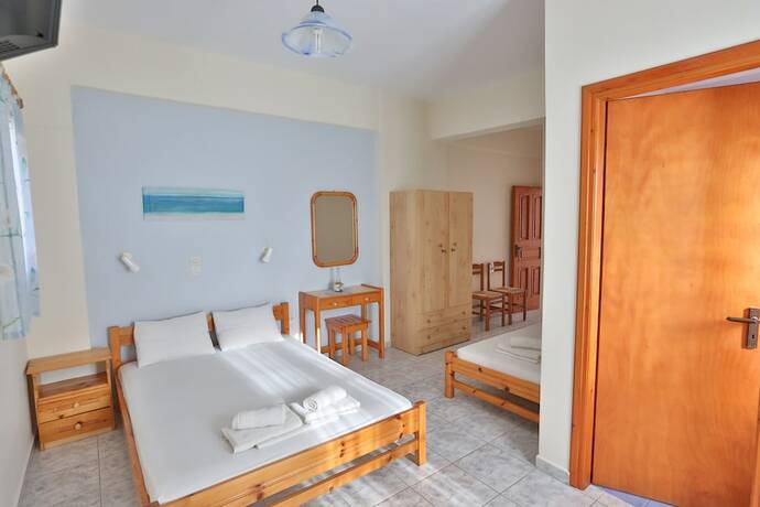 Imagen de la habitación del Hotel Oasis Rooms and Studios. Foto 15