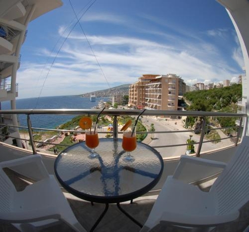 Imagen de la habitación del Hotel Oasis, Sarande. Foto 7