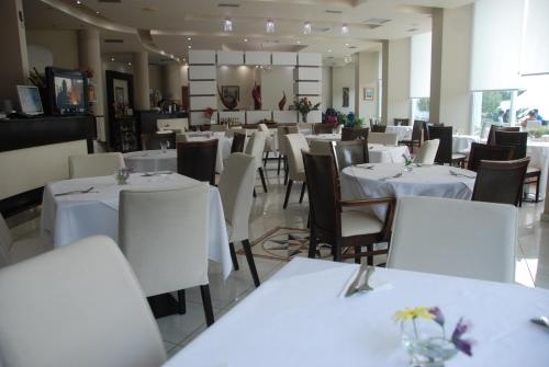 Imagen general del Hotel Oasis, Sarande. Foto 5