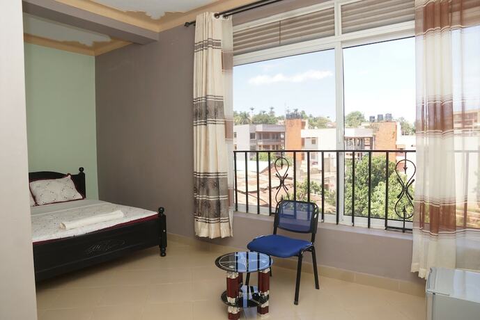 Imagen general del Hotel Oasis Top. Foto 13
