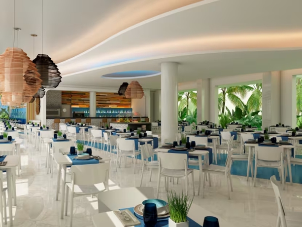 Imagen del bar/restaurante del Hotel Oasis Varadero. Foto 2