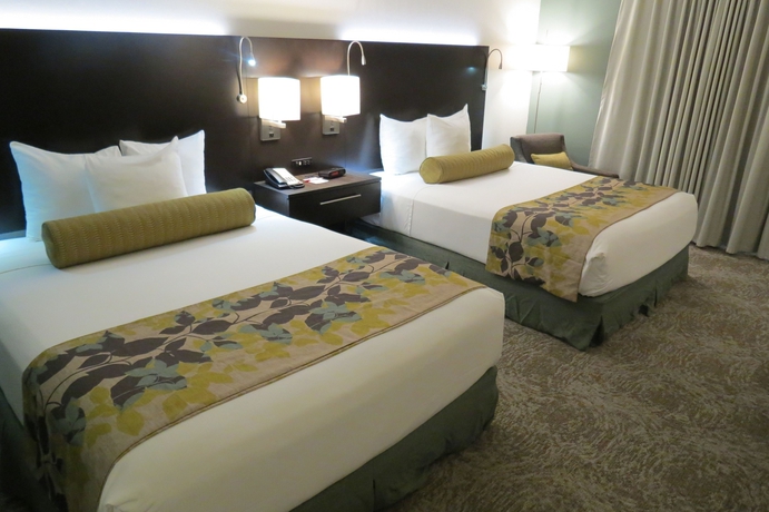 Imagen de la habitación del Hotel Oasis and Conv Center, Ascend Collection. Foto 6