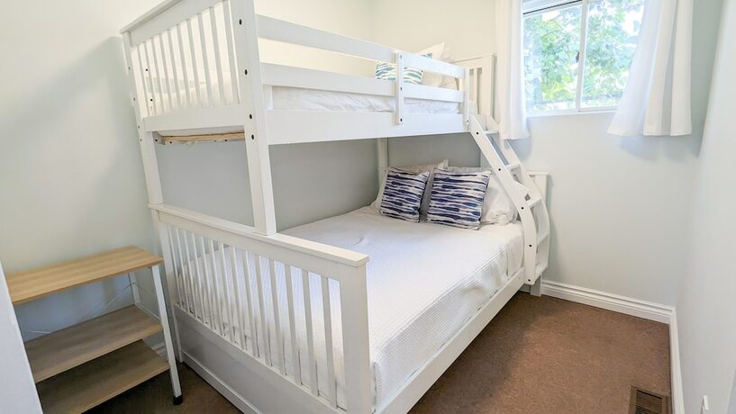 Imagen de la habitación del Hotel Oasis by the Bay Vacation Suites. Foto 11
