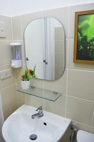 Imagen de la habitación del Hotel Oasis in Tagaytay. Foto 22