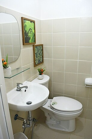 Imagen de la habitación del Hotel Oasis in Tagaytay. Foto 23
